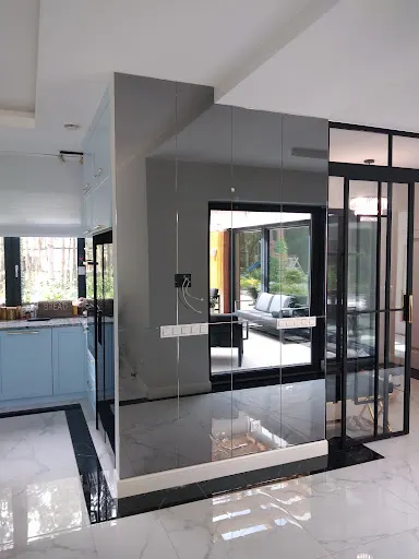 Glass Decor Wojciech Wawrzyniak